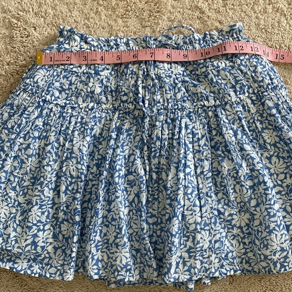 American Eagle Floral Pull On Mini Skirt Size XS Blue and White - Picture 8 of 9